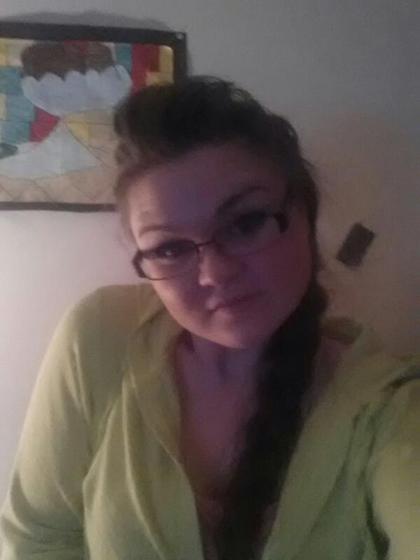 taylor_kelle's tweet photo. Had Elsa hair the other day. Results: I'd like to thibk adorably successful http://t.co/kXNO0HIejs
