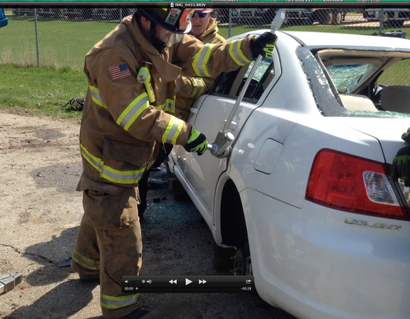 therattool's tweet image. A nice example of precision placement for controlled creation of purchase points.