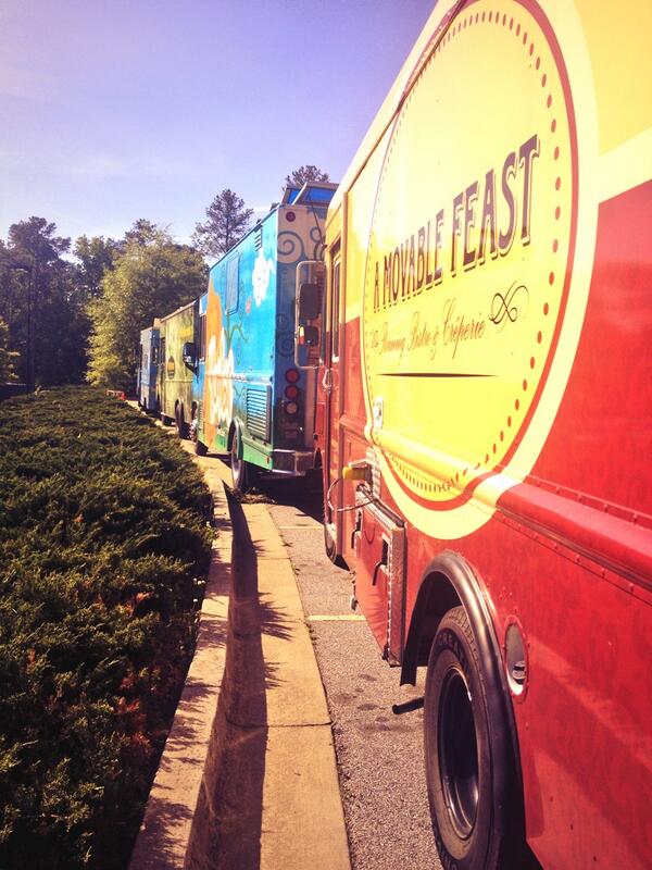 TheFrenchTruck's tweet photo. Beautiful day for #foodtrucks in  #dunwoody @Yumbii @CaesarTruck @ATLFRYGUY 😁 @redbirdatlanta http://t.co/FWcXUcGCfZ