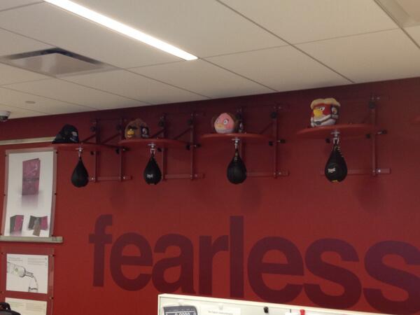 VincentForget's tweet image. Prepping the office for #MayThe4thBeWithYou  #maythepartybewithyou #StarWars #angrybirds #fearless @PartyCity