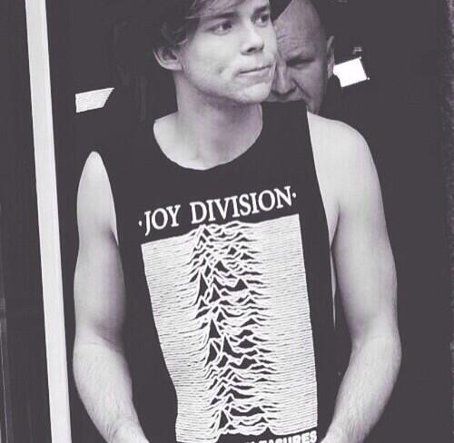 Ryanispb's tweet photo. >>>>>>>>>>>@harryispb____ http://t.co/HpxXPkyRkU