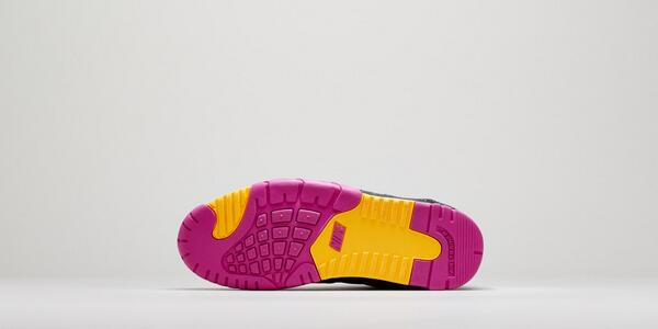 Nike.com tweet media