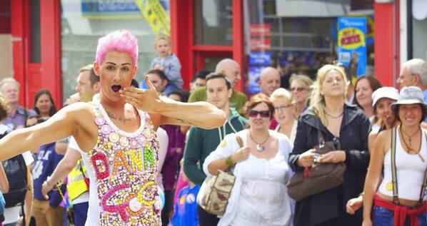 DGogo_Campaign's tweet photo. #GoGoGoddess will always be to cheer the world up!
#DannyGogo http://t.co/wFYdcEhYoG