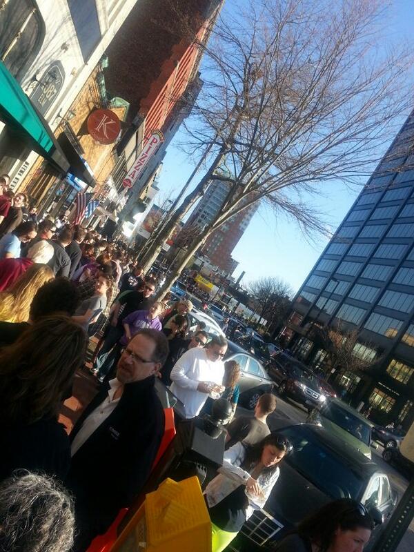 tamdoll's tweet photo. Manchester is crazy tonite. @hippotaco http://t.co/BI9jR8iTVV