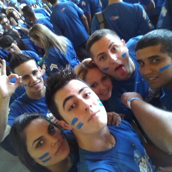 vitornogueira79's tweet photo. DDD15 fazendo a festa do Premium no #timdayinterior!@rafadiniztim @Pillmann_TSPI @andrealexdias @fafsbrandao http://t.co/JBjJGnxKqm