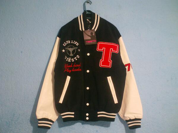 Mariana_Sequeda's tweet photo. thanks!! @tiesto for the varsity jacket and @pmamrecordings.
this amazing, Now  enjoy #tiestovarsityjacket  #Music☺♫ http://t.co/LTUs9DHQkz