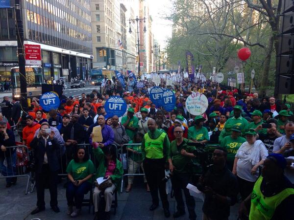lsarsour's tweet image. #MayDay in #NYC. #StageView