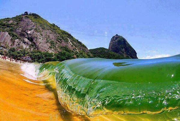 ActionSportsHOF's tweet image. Not sure this water is glassy enough....Red Beach, Rio de Janiero /
