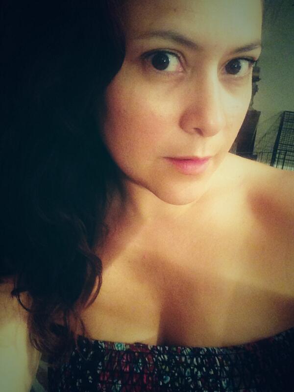 KatzannY's tweet photo. Big curly hair don't care 😜😊 http://t.co/3jscbNFyLN