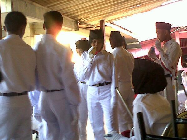passus10's tweet photo. Prepare yaa adekadek ku :) moga banggain passus dan @Smanten_pku http://t.co/SSwwOYoxMu