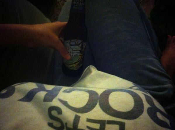 giannaalmeida's tweet photo. 👍😊🍺 http://t.co/hKbH2fGr1k