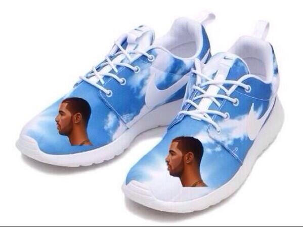 DealsUnderCost's tweet photo. Drake Roshe Runs 😂 http://t.co/HmZ6g2dT1K