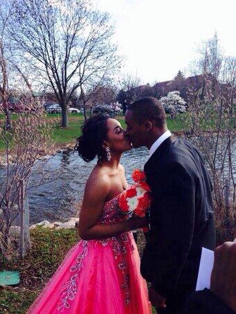 ChicagoPromPics tweet picture