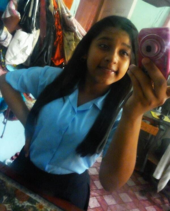 -MI SONRISA♥ 
-MI CABELLO:')