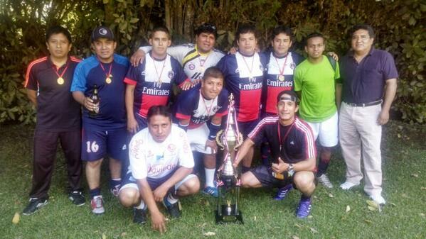 Pabuko_sba's tweet photo. Campeones #sur1 COPA ERICSSON 2014 http://t.co/f0sLBFVWG6