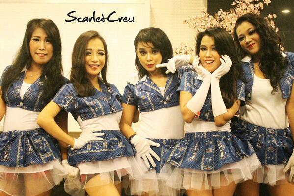 ScarletArtWorks's tweet photo. Lady Scarlet @AgustriaScarlet @terezia_iveh @kieky_shu @pororo_ayda @wickaadellia n Hani http://t.co/lNoybDlOme