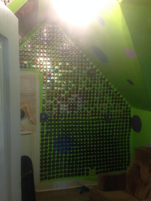 dippingcentral's tweet image. Me and my buddy's wall