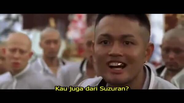 はっしー Twitterissa けいすけの細か過ぎて伝わらないモノマネシリーズ 映画 クローズzero2 より 鳳泉の幹部 的場の 君も 鈴蘭 のシーン 笑 Http T Co Qprig2mv2s