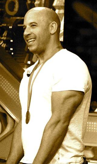 Vin_DieselFans's tweet photo. Thanks for the love...#VinDiesel #Fast7 #FastnFurious7 http://t.co/OB1WMlixQg