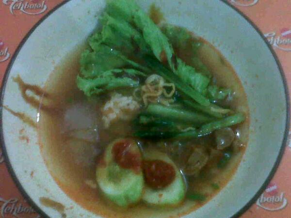 OneDreamOFC_'s tweet photo. Menu makan siang nih http://t.co/LX8EkKvFP7