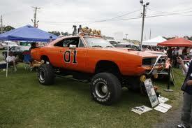 LiftedVehicles's tweet image. The only thing that could make the General Lee better...a lift!!