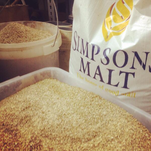 FivePointsBrew's tweet photo. Brewing our Five Points Pale this morning at the brewery with Maris Otter malt. Fuel for future Fridays to come: http://t.co/n2s9GNVQ0r
