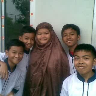 2001_jilan's tweet photo. @insan_tk ,@harits_MCminer ,dzaki,arya :D hahaha *ujilucubeudddd http://t.co/KQlwm7EO6d
