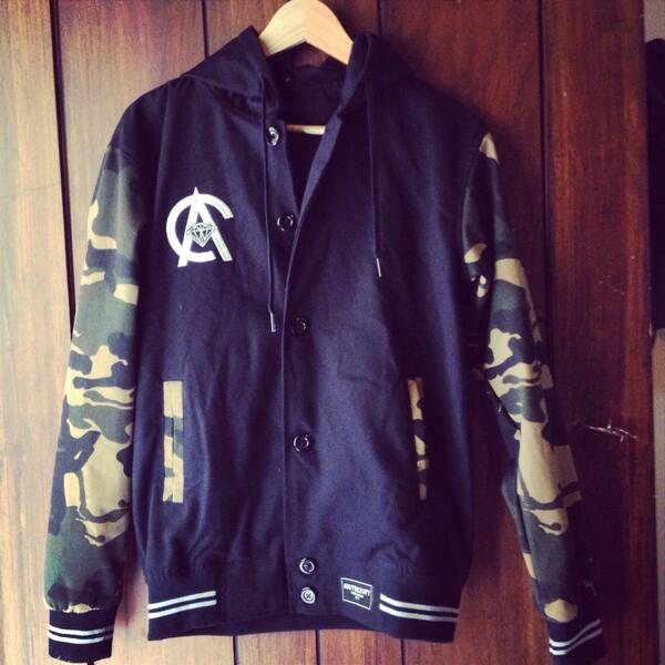 makeyourtees's tweet photo. Portfolio minggu ini. Yu di order buat yg pny clothing http://t.co/FRvswfU9r4