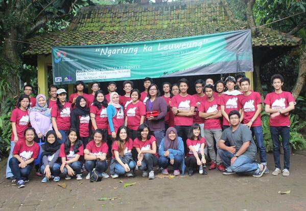 Arsitektur tweet media