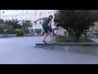 MADRIDSKATERS's tweet photo. Ayer estube en la plaza de Santo Domingo y habia buen royo y un spot muy guapo http://t.co/PUAPK3HNs4
