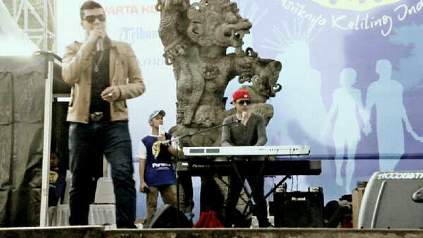 Zaqavy_Indo's tweet photo. Duett Reza Zaqavy dan Leon Zaqavy @wartakota http://t.co/5XbiwyI2hW