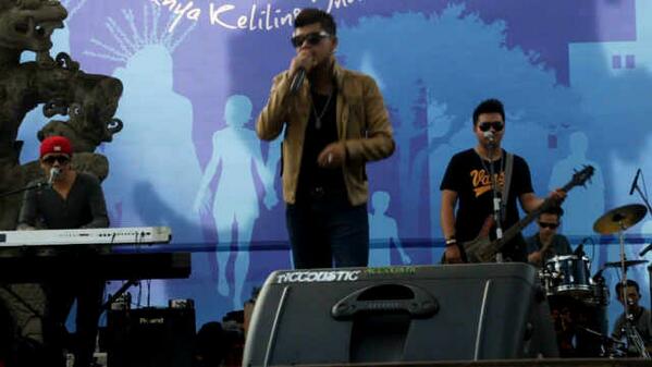 Zaqavy_Indo's tweet photo. @wartakota @Ewien_Zaqavy @RivalSobendri dan Reza Alqavy http://t.co/HZeFUNwar0