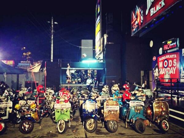 ClassMoVeYk tweet media