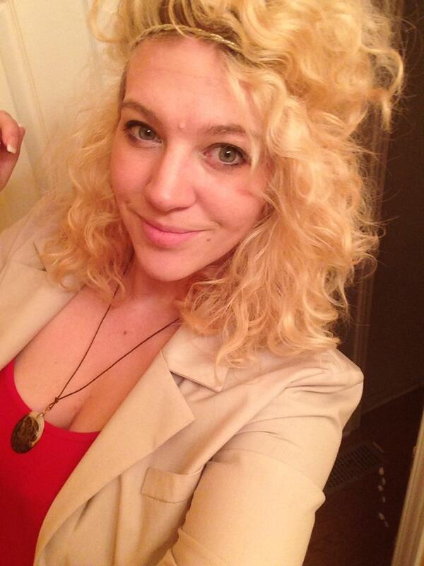 elphshutterbug's tweet image. Luckkkkkkkk #IAMHOT #25KSELFIE