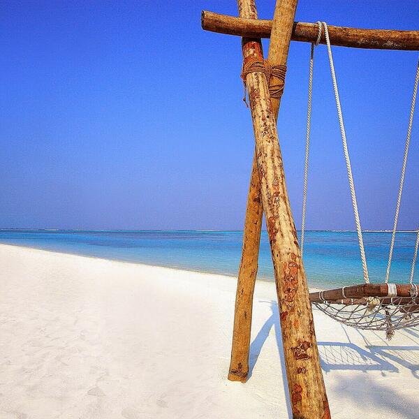 FSMaldives's tweet photo. From #coast to coast ... bathed with crystal turquoise waters all around us. 

#KudaHuraa #FriFotos #Maldives http://t.co/BVaxRPBPkH