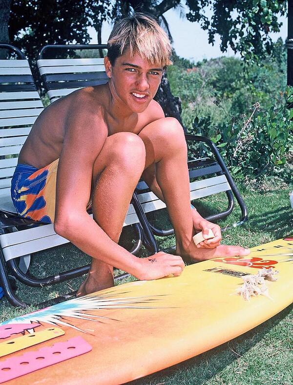 Sundek_official's tweet photo. #sundek An amazing young @kellyslater in Sundek during 1988. We will never forget his talent! Best ever! #kellyslater http://t.co/oUFSfWdwQR