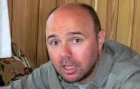 rayner's tweet photo. @rickygervais @KarlPilkington love child @krissyboi32 http://t.co/bhGHmayjkw
