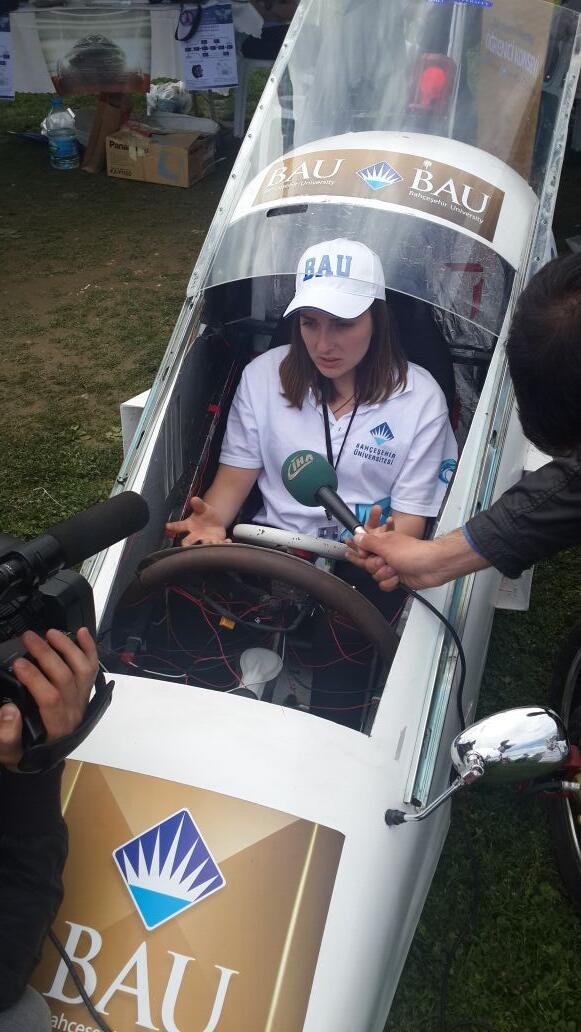 Takım Kaptanımız ve Pilotumuz Afrodit Adsal İHA'ya hidromobilimizi anlattı. <a href="/EnverYucel/">EnverYucel</a> <a href="/SenayYalcin1/">Prof. Dr. Şenay Yalçın</a> @gorkemuctug