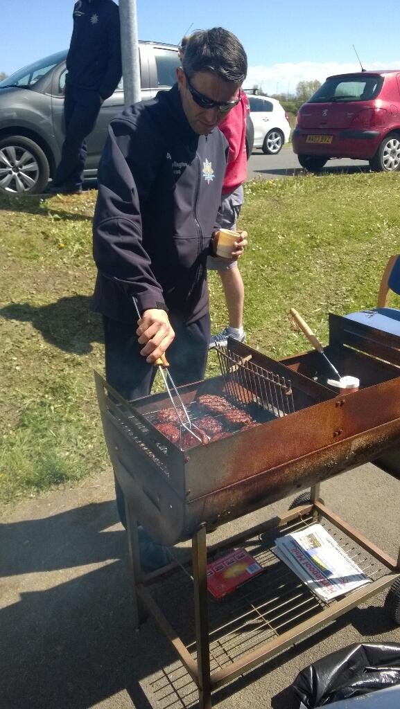 FBUDurham's tweet photo. Ya cant beat picket line burgers, its the future, keep flippin them Danno #promotionatlast http://t.co/rByi2Rv53i