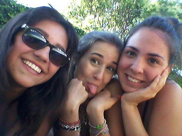 Belenbsb5's tweet photo. Los pequeños lagartos del Mcauto: @MariaBenaque y @evap94 http://t.co/RngCLHv9x8