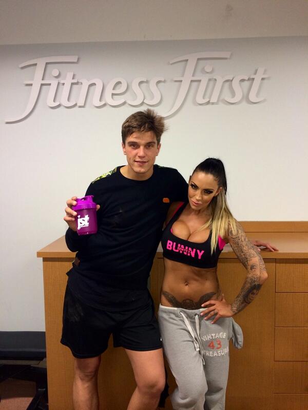 FrippsFarmCIC's tweet photo. โ@JodieMarsh: Jst beasted @lewis_bloor in gym Boy done good. He's strong. Got him on @JSTJODIE products #sixpacktime http://t.co/CHUNotwlmEโ