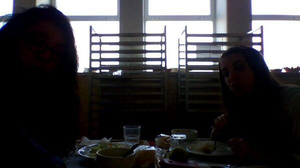 FonsecaAlexandr's tweet photo. Cantina, com a Soraia. http://t.co/cAIBMK5ExD