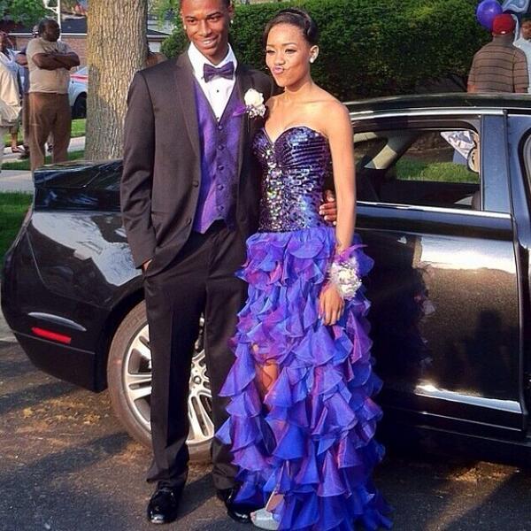 ChicagoPromPics tweet picture