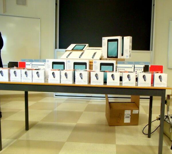 smuhackathon's tweet image. Prizes are here! #SMUHackathon #HackAWeek
Check them out: