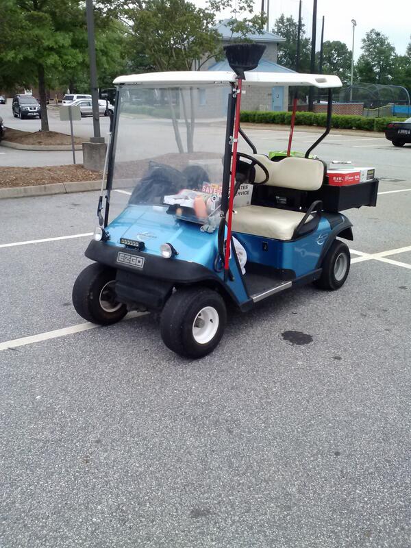 rcsimmo95's tweet photo. Even maintenance wanted to participate in the prank @ccsprobs http://t.co/cbXqLFnfDr