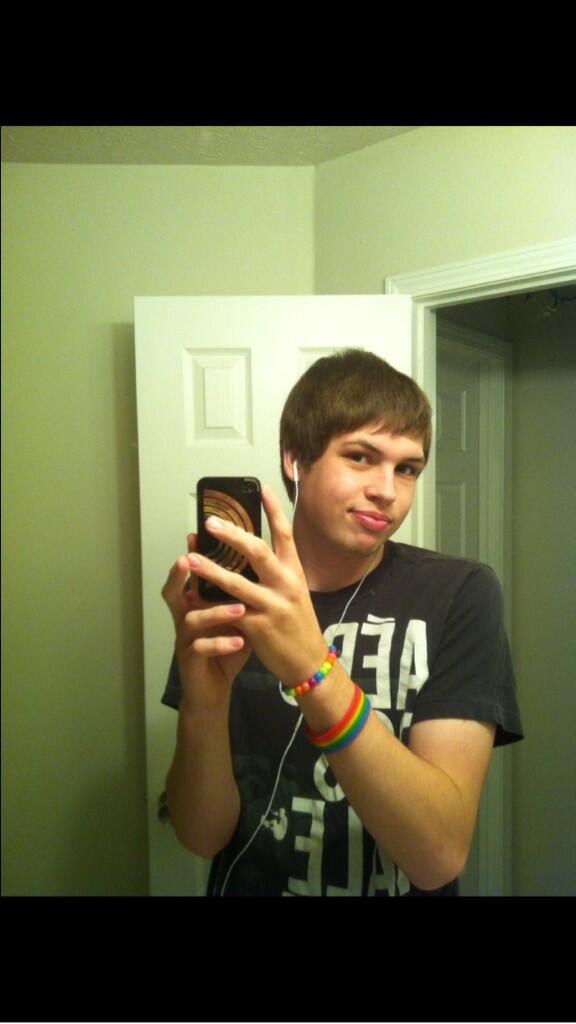 JacobTyler16's tweet image. Just chillin' :)