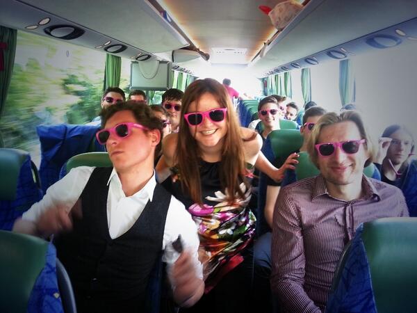 NEOS_Steiermark's tweet photo. Roadtrip zum #Wahlkampfauftakt @neos_eu @ALDEParty http://t.co/YOuA85pbcD