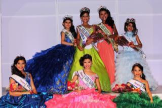bybellezacol's tweet photo. Las triunfadoras del @ninamodelvzla. Brillaron en el Bellas Artes de Mcbo. http://t.co/OqftjjEwJN