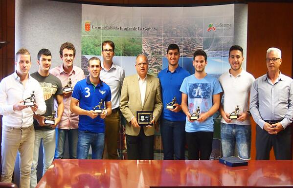CabildoLaGomera's tweet photo. El Cabildo abre sus puertas a los campeones interuniversitarios de fútbol sala europeo http://t.co/9TmGIppKnV http://t.co/9R0CyMrIMg