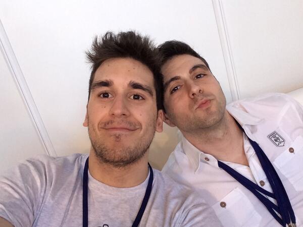 mangelrogel's tweet photo. Un placer conocer a @vegetta777 es buena gente http://t.co/IcnOWmehOQ